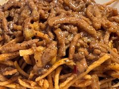 馓子牛肉丝-刘胖子家常菜·蹄花焖藕(中南店)