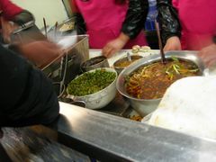 卷馍操作台-田三卷馍(人民中路店)