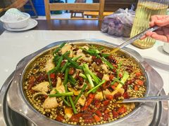 -乡土特色.冷锅鱼.牦牛肉汤锅