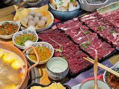 -牛村来人潮汕牛肉火锅(西单店)