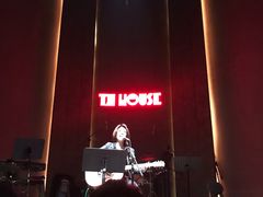 -TZ House音乐现场(来福士中心店)