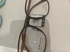 -J-Optical佳视明眼镜·蔡司视觉(青岛金茂览秀城店)