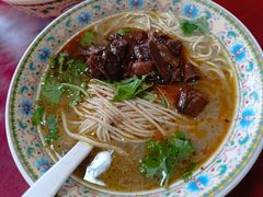 -金杨拉面王小吃面馆·牛三宝面·红烧牛肉粉