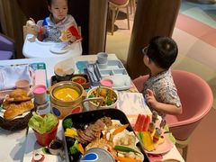 -水桶王国主题餐厅·聚会·生日派对·亲子活动·家庭套餐(亚龙湾希尔顿店)