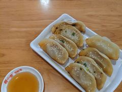 -小姜锅贴(凤凰街店)