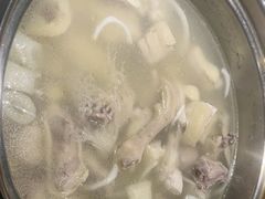 -烹然四季椰子鸡火锅(姚家园万象汇店)