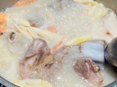 -三人行骨头王火锅(长寿店)