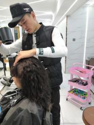 -小齐发型Star·Salon