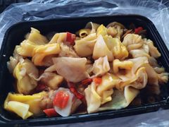 -汇吃汇喝美食街(上海建发浦悦荟广场店)