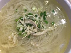 鸡汤银丝面-二孃鸡爪爪(东郊记忆店)