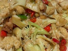 -千百味红餐厅·江西菜(绿地双子塔店)