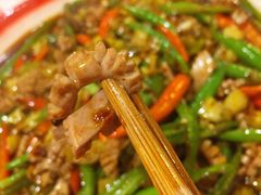 -思博半步颠小酒馆(梦时代店)