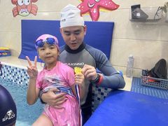 -小蓝鲸游泳培训基地(积水潭店)