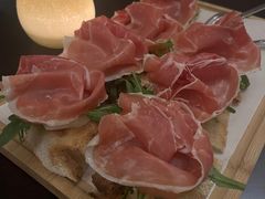 -卡佩罗意大利餐厅及酒吧Al Cappello Trattoria