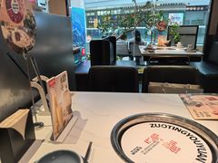 -左庭右院鲜牛肉火锅(金山万达店)