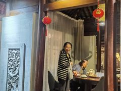 -韵秋荷(宝山龙湖天街店)