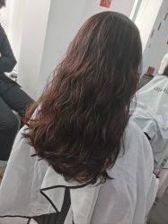-LILI·HAIR SALON理理造型