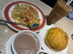 -滋味满屋美食坊(上海街店)