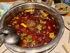 -肖肖酸萝卜鱼火锅(总店)