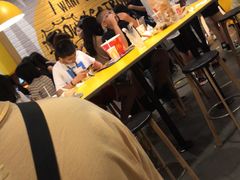 -麦当劳(民盈·国贸城店)