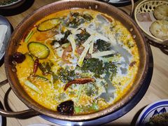-洱火云南酸菜牛肉火锅(石景山当代商城店)