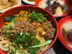 红豆布丁-爆炸头阿姨小四川正宗川味小吃(无任何分店)
