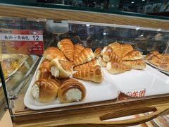 奶油牛角面包-新侨三宝乐面包店(崇文门店)