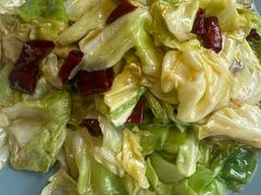 手撕圆白菜-懒人盐府人家(航天桥店)