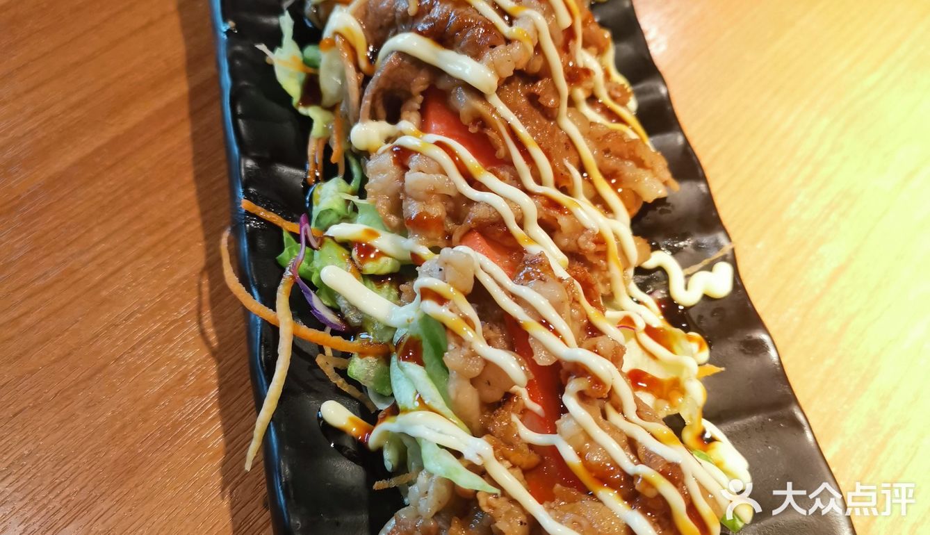 春天来了！🌿就该来一盘三文鱼🍣