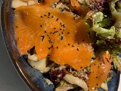 烟熏三文鱼杂菌沙拉-BE BRIGHT KITCHEN(正佳广场店)