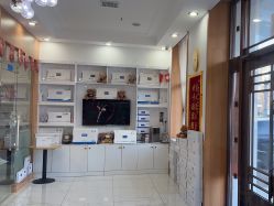 -靓芙泉专研痘痘肌