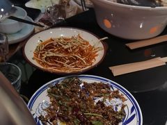 -川流不息·地道川菜·小龙虾(新松江路店)