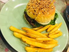 -彼德西餐厅(凯德广场新南店)
