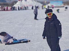 -辽阳弓长岭温泉滑雪场
