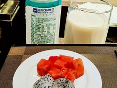 -大中华希尔顿酒店-念自助餐·嗨啤·小龙虾