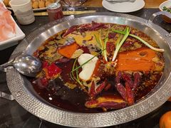 -巴国妹子毛肚火锅(蓝光悦城店)