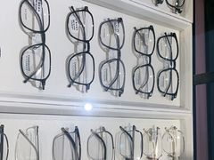 -瑞司视光眼镜·蔡司战略合作眼镜店(新街口店)