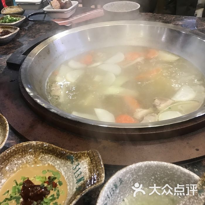 铁锅烀羊肉313羊庄