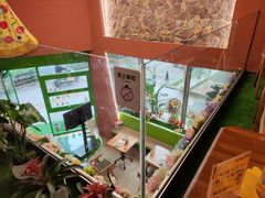 -Dragon Pizza•圆脸龙披萨·牛排餐厅