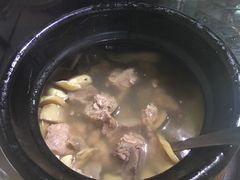 -民间瓦缸煨汤館(嵩山路店)