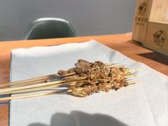 -京狮炙燥·精酿烧烤(首经贸店)