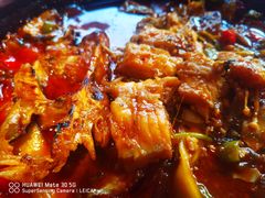 -鸣记脆皮烤鱼·海鲜烤鱼(三八广场店)