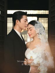 -喜爱高定婚纱摄影