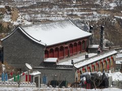 -采薇庄园四季滑雪场