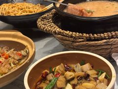 -巴厘龙虾·榜首油焖大虾(音乐学院·沿江酒馆店)