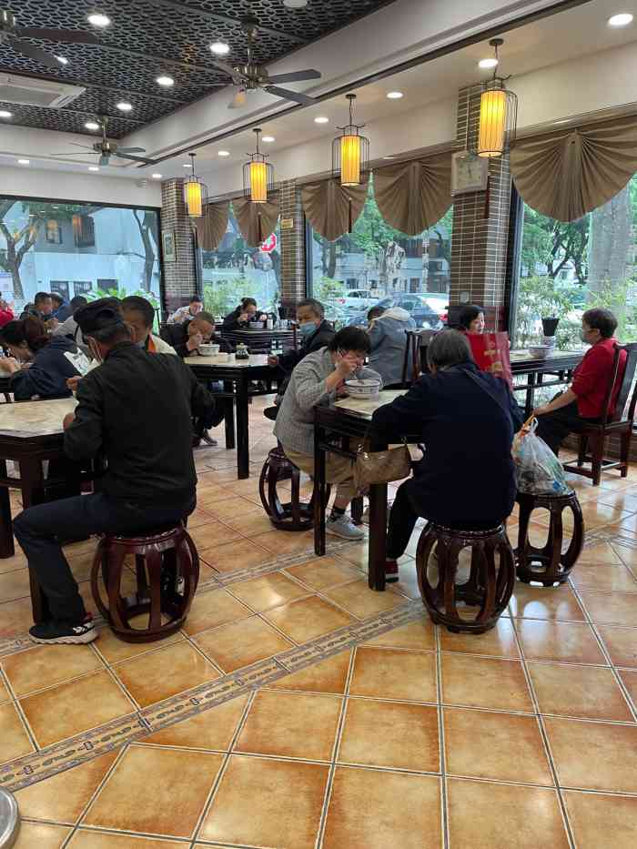 陆振兴(白塔店)-"吃了两顿的面馆～ 汤底鲜,用料丰富.性价.