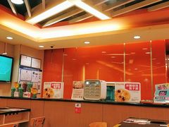 -呷哺呷哺(世贸.工三店)