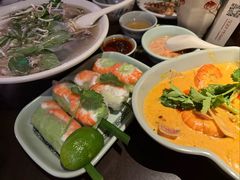 -大头虾越式风味餐厅(光明广场店)