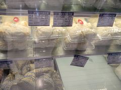 -白玉兰食品甜凤店(合生汇店)