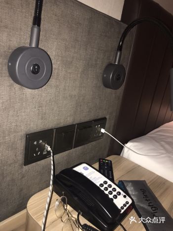 自选枕头很贴心！隔音效果也不错！